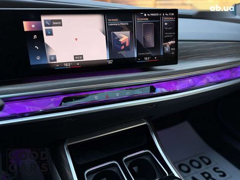 BMW i7 2023 - фото 28