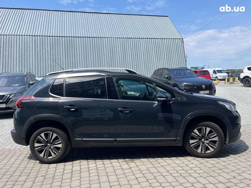 Peugeot 2008 2018 серый - фото 4
