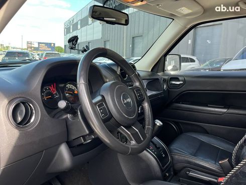 Jeep Patriot 2014 белый - фото 13