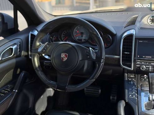 Porsche Cayenne 2011 - фото 23