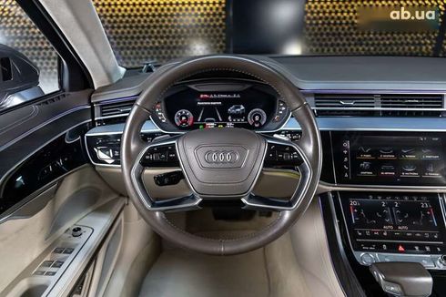 Audi A8 2018 - фото 25