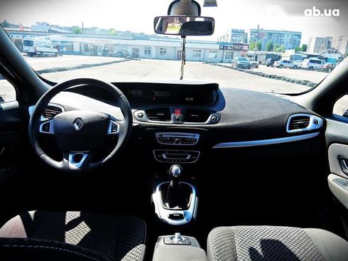Renault Scenic 2011 - фото 19