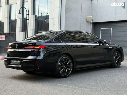 BMW i7 2025 - фото 29