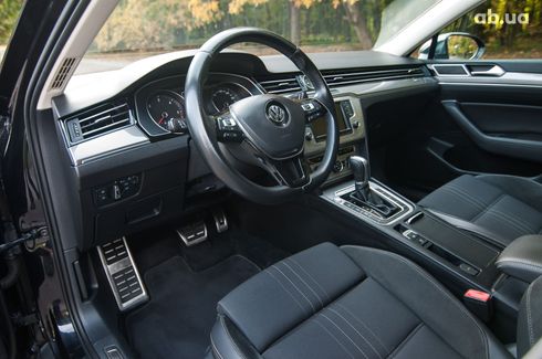 Volkswagen Passat 2016 черный - фото 6