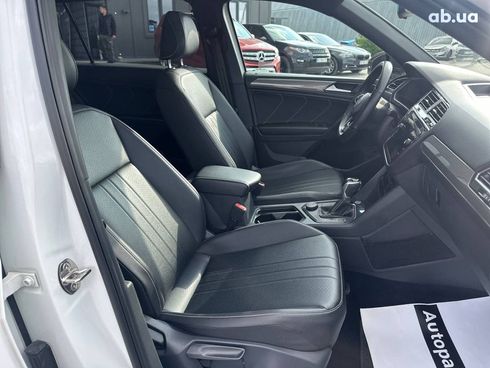 Volkswagen Tiguan 2021 белый - фото 39