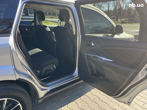 Dodge Journey 2018 серебристый - фото 15