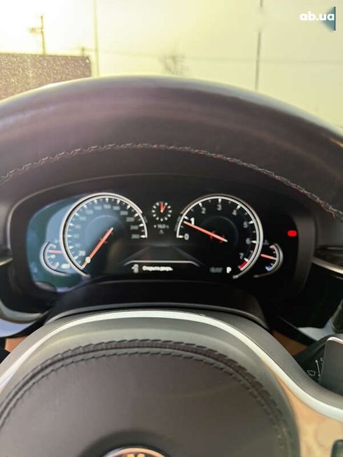 BMW 5 серия 2017 - фото 21