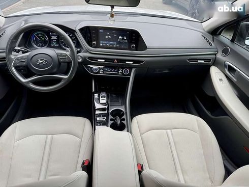 Hyundai Sonata 2020 - фото 18