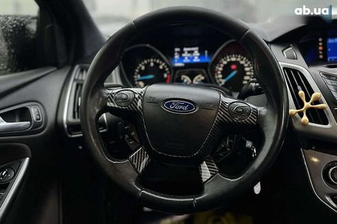 Ford Focus 2011 - фото 11
