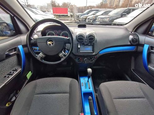Chevrolet Aveo 2007 синий - фото 14