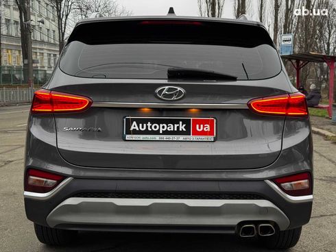 Hyundai Santa Fe 2019 серый - фото 17