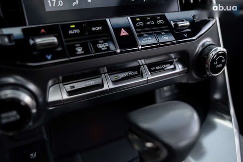Lexus LX 2022 - фото 26