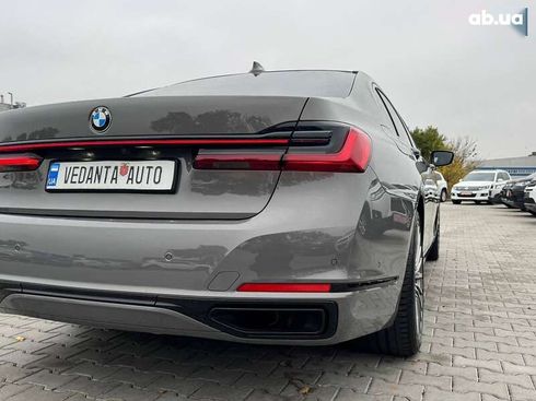 BMW 7 серия 2021 - фото 7