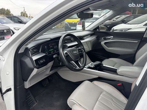 Audi E-Tron 2021 - фото 13