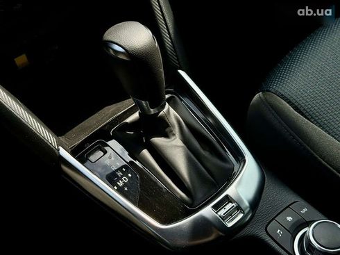 Toyota Yaris 2019 - фото 24