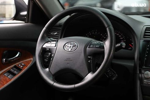 Toyota Camry 2008 - фото 13