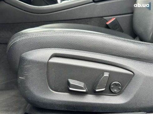 BMW 5 серия 2015 - фото 19