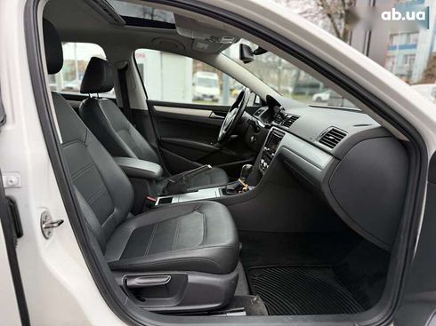 Volkswagen Passat 2012 - фото 12