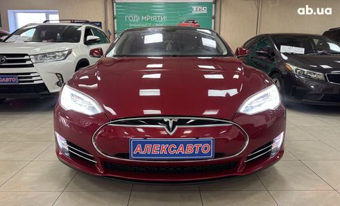 Tesla Model S 2013 красный - фото 8