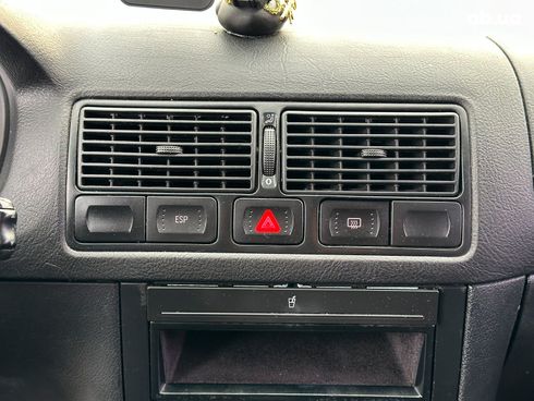 Volkswagen Golf 2002 серый - фото 23