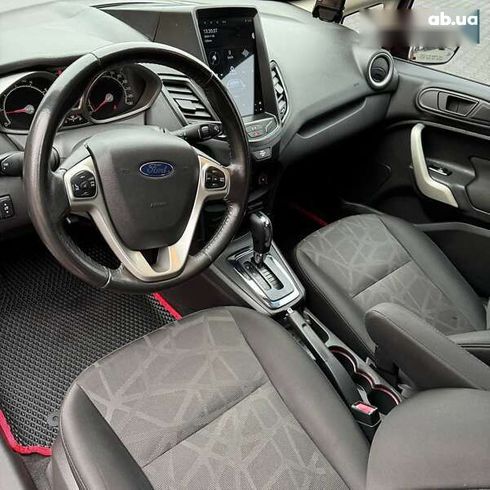 Ford Fiesta 2012 - фото 13