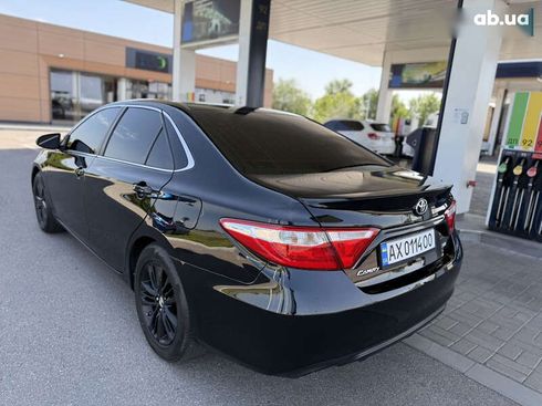 Toyota Camry 2015 - фото 12