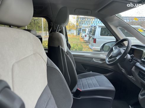 Volkswagen Multivan 2023 - фото 28