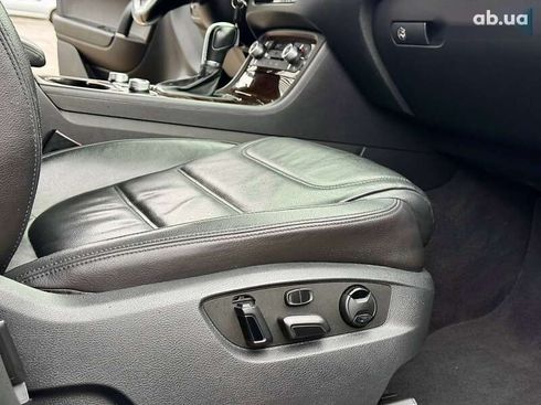 Volkswagen Touareg 2015 - фото 27
