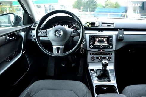 Volkswagen Passat 2012 - фото 21