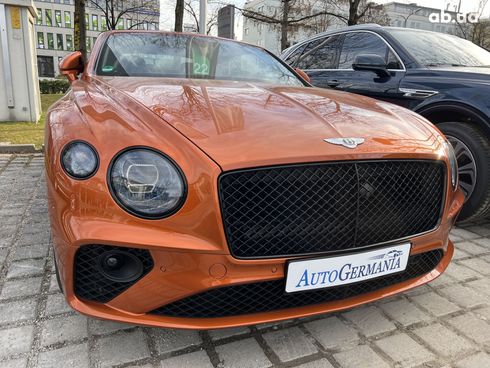 Bentley Continental GT 2022 - фото 15