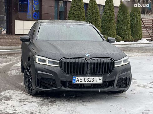 BMW 7 серия 2016 - фото 6