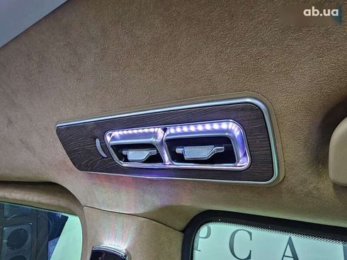 Mercedes-Benz V-Класс 2022 - фото 19