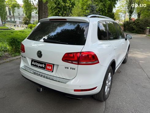 Volkswagen Touareg 2014 белый - фото 6