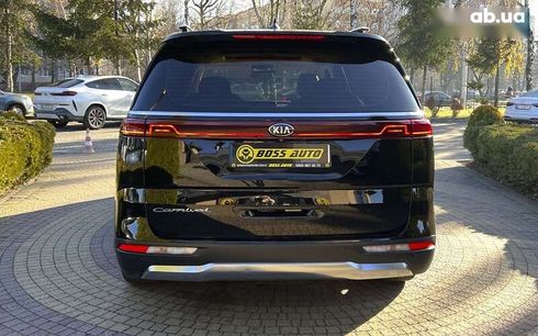 Kia Carnival 2020 - фото 6