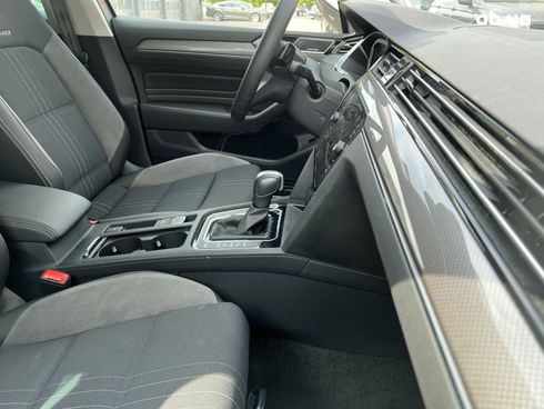 Volkswagen Passat 2022 - фото 14