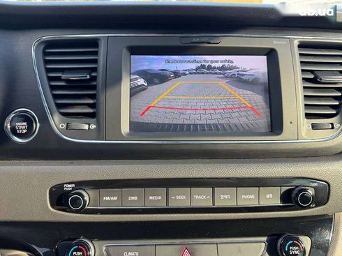 Kia Carnival 2016 - фото 15