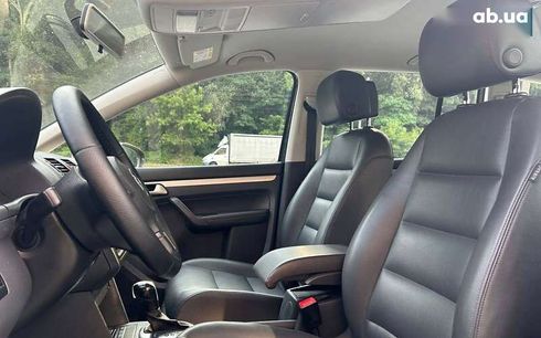 Volkswagen Touran 2015 - фото 9
