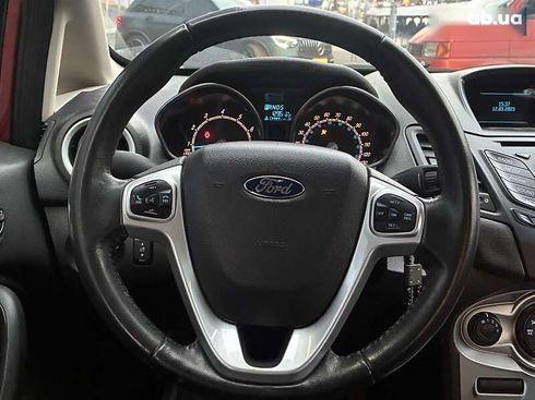 Ford Fiesta 2014 - фото 18