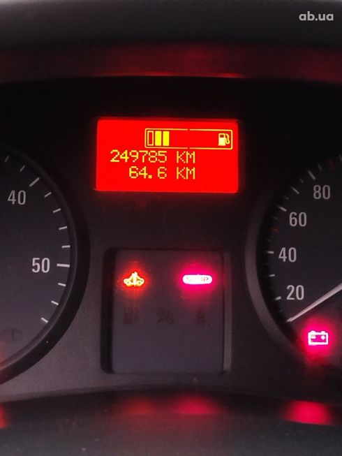 Opel Vivaro 2011 серебристый - фото 3