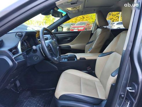 Lexus ES 2021 - фото 9