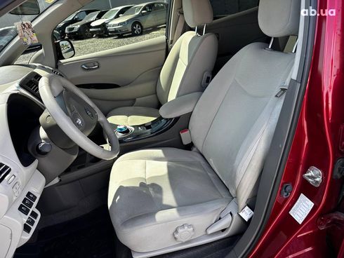 Nissan Leaf 2012 красный - фото 18
