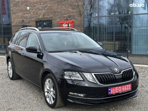 Skoda Octavia 2018 - фото 8