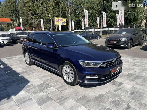 Volkswagen Passat 2018 - фото 12