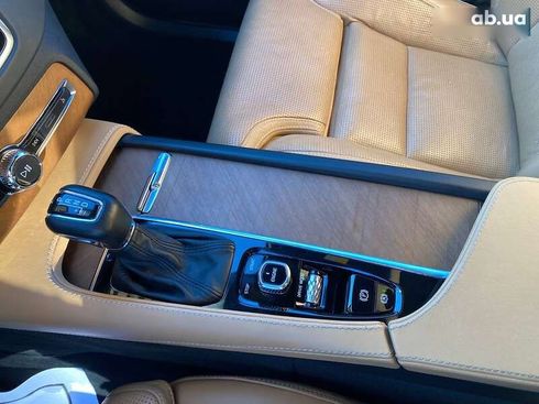 Volvo XC90 2015 - фото 19