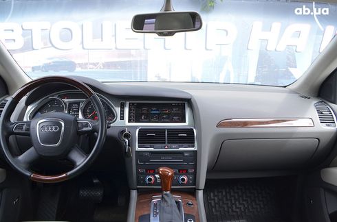 Audi Q7 2011 белый - фото 16