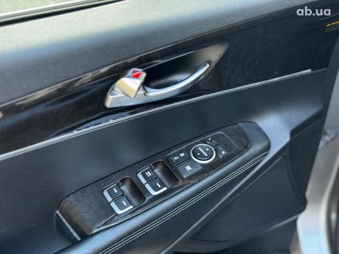 Kia Sorento 2016 серый - фото 17