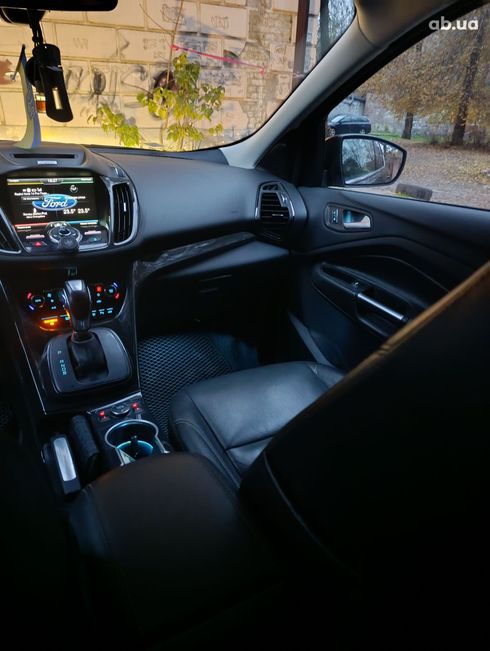 Ford Escape 2015 черный - фото 3