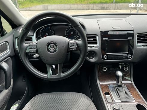 Volkswagen Touareg 2011 коричневый - фото 16