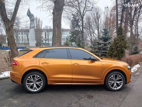 Audi Q8 2020 оранжевый - фото 4