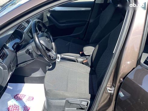 Skoda Octavia 2015 - фото 11